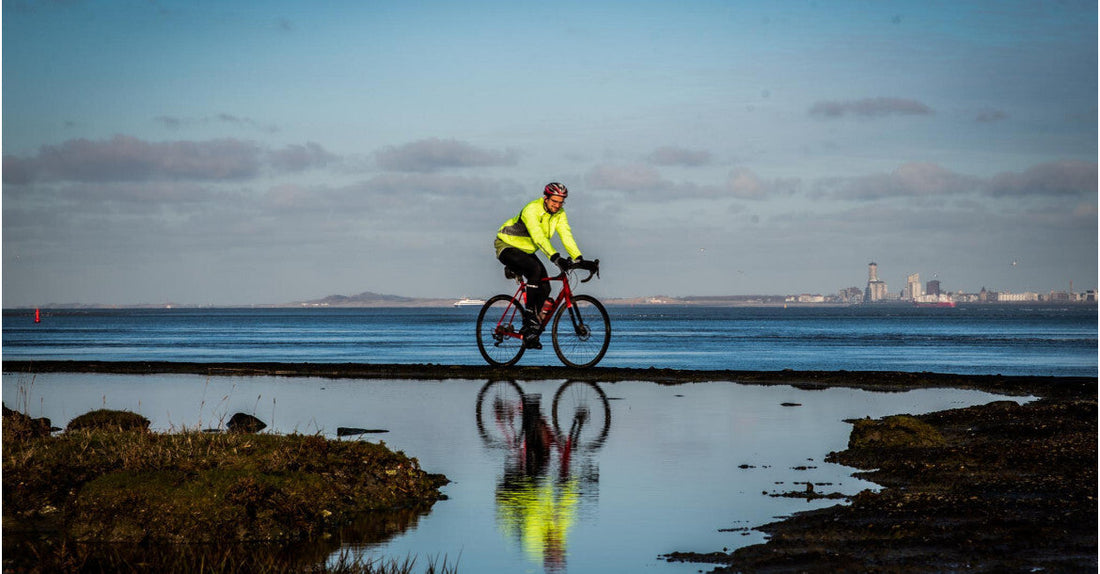 Cyclist on coastal bike paths during PlugPlug 't Zwin