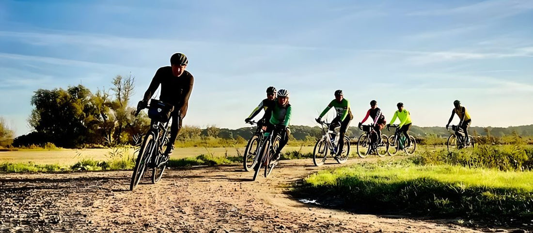Group of gravel riders taking part in Taxandria Gravel