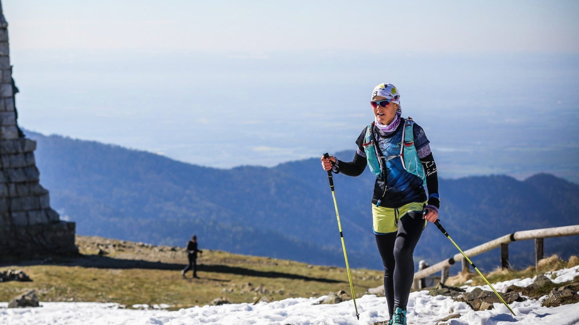 Trail runner on a snowy mountain section during Trail du Grand Ballon